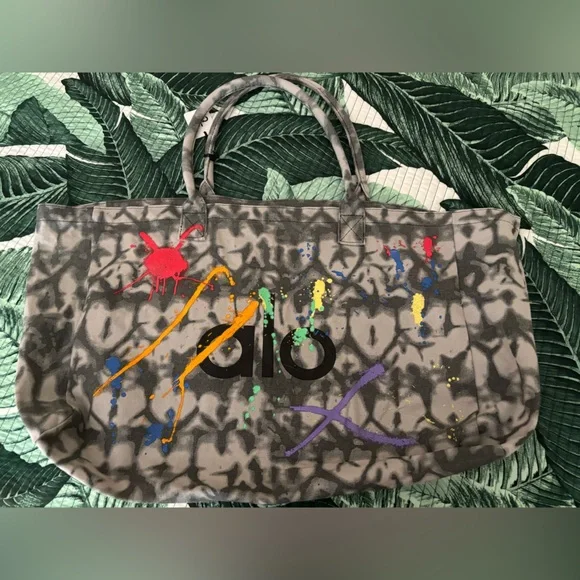 Alo Gray Tie-Dye Tote Bag with Colorful Print LOVE IS LOVE - Picture 2 of 6